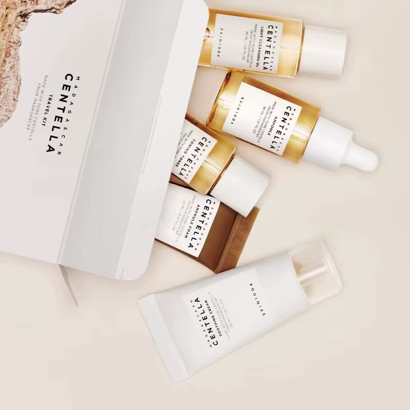 Kit de viaje SKIN1004 Centella de Madagascar: tónico, ampolla, crema calmante, aceite limpiador, espuma para ampollas, cuidado básico de la piel (mini, 5 unidades)